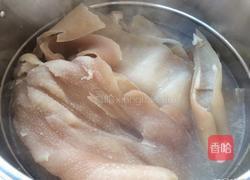 水晶肉皮冻的做法图解2