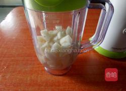 鲜榨雪梨汁的做法图解3