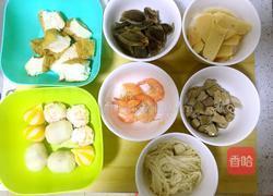 厦门特色小吃——沙茶面的做法图解1