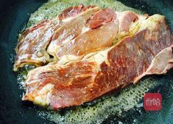 黑椒红酒煎牛排的做法图解8