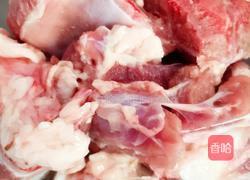 酸菜苦瓜炖排骨的做法图解3