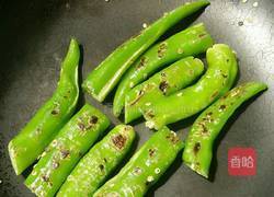 虎皮煎椒炒腊肉的做法图解3