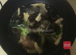 猪蹄木耳汤的做法图解5