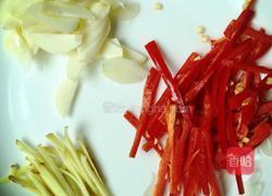清炒莴笋丝的做法图解2