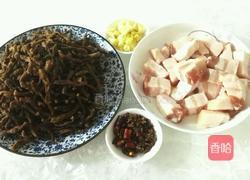 干豆角烧肉的做法图解1