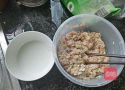 猪肉千层饼的做法图解2
