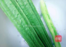 鸡蛋炒丝瓜的做法图解1