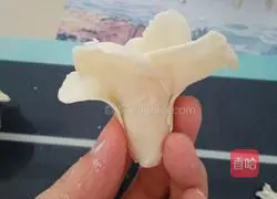 栀子花(面粉制品)的做法图解12