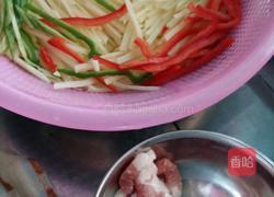 肉丝炒土豆的做法图解1