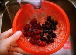 红枣桂圆炖乳鸽的做法图解6