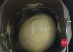 大巨蛋面包的做法图解1