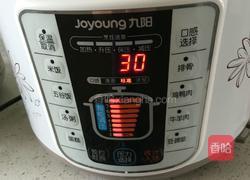 花生米炖猪蹄的做法图解8