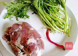 咸肉炒藜蒿的做法图解1