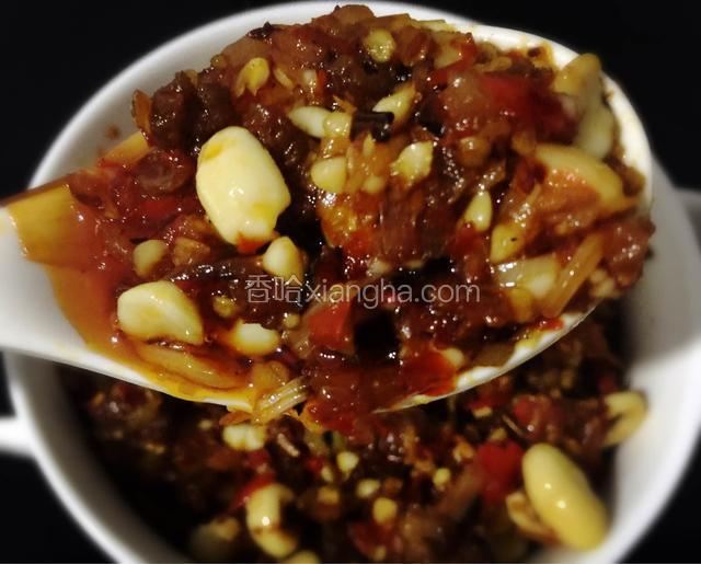 将所有材料翻炒均匀，装盘即可