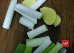 西洋参炖鸡汤的做法图解2