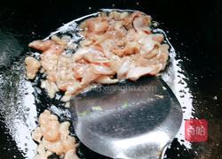 鸡腿炒茭白的做法图解2