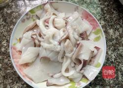花菜炒鱿鱼的做法图解1