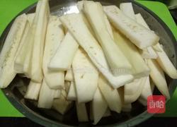 肉丝豆角炆茄子的做法图解1