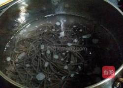 酸辣蕨根粉的做法图解2