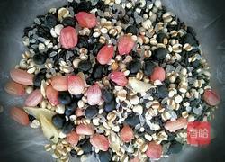 黑发美颜健身粥的做法图解1