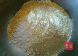 香甜玉米饼的做法图解2