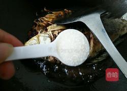 红烧鲫鱼的做法图解6