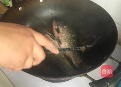 红烧鲫鱼的做法图解4