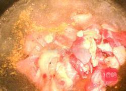 金菇原味鸡汤的做法图解3