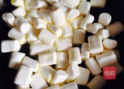 花生 黑芝麻 牛轧糖的做法图解3