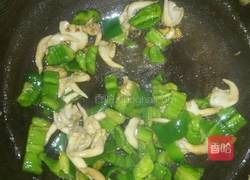 青椒炒鸟贝的做法图解6