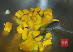 家常炒新疆南瓜的做法图解4