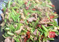 芹菜剁椒炒肉的做法图解10