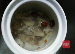 眉豆花生鸡脚汤的做法图解5