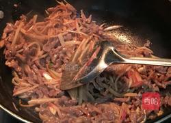 牛肉炒萝卜丝的做法图解6