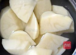 土豆焖鸡腿的做法图解2