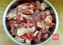 筋头巴脑一锅炖的做法图解1
