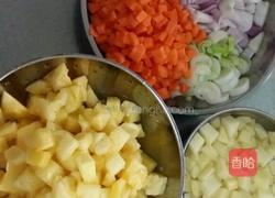 风梨炒饭的做法图解1