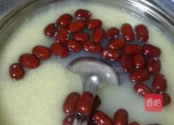 小米红枣粥的做法图解3