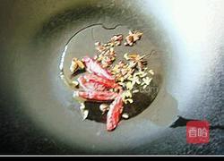 鲤鱼炖腰果的做法图解2