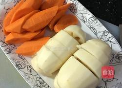 胡萝卜莲藕排骨汤的做法图解4