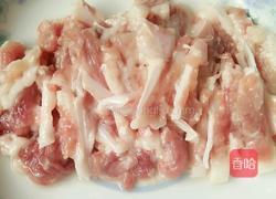 野生蕨菜炒脆骨的做法图解1