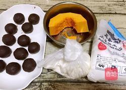 南瓜豆沙饼的做法图解1