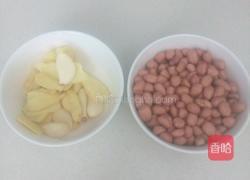 花生炖猪蹄的做法图解3
