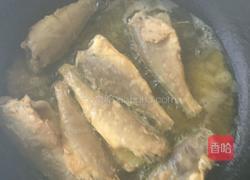 煎黄花鱼的做法图解3