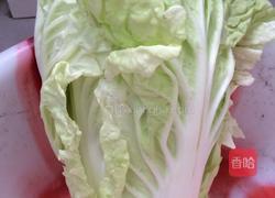 高汤煮白菜的做法图解1