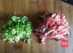 肉丝炒面的做法图解2