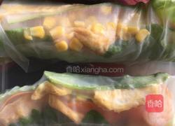 虾仁蔬菜米卷的做法图解2