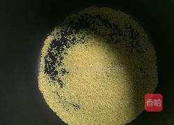 小米银耳粥的做法图解3