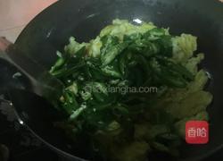 辣椒炒鸡蛋的做法图解4