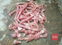 青椒茭白肉丝的做法图解2